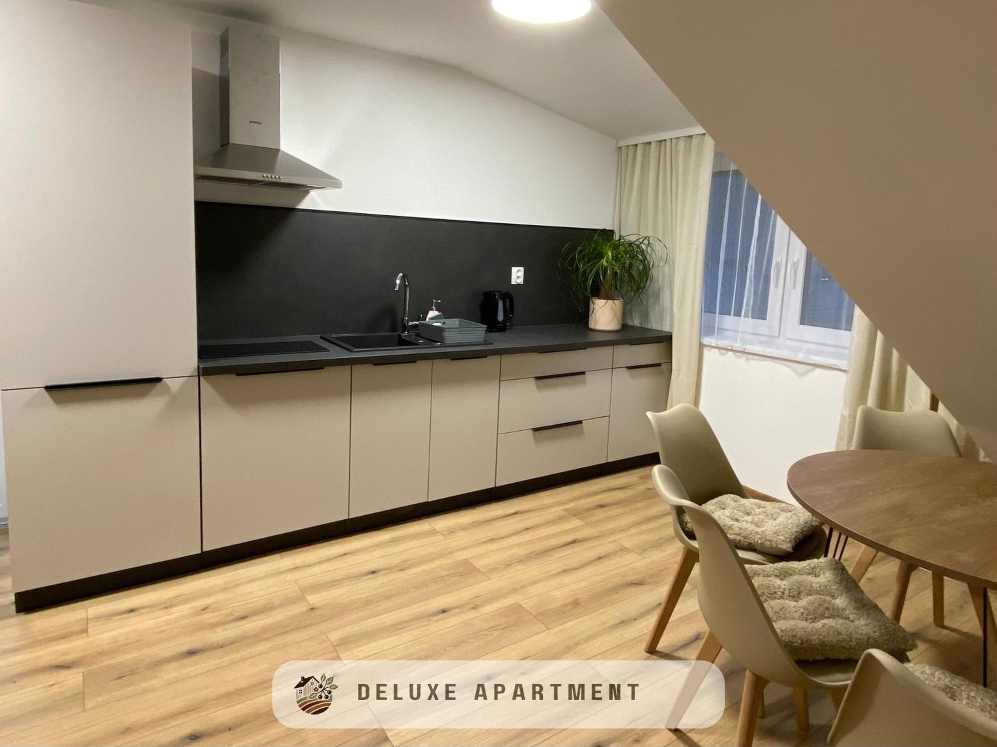Apartmanovy Dom Visnove Eksteriør bilde
